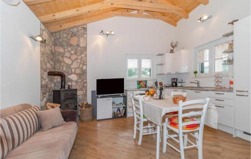 Novi Vinodolski House | 2 Bedroom Gorgeous Home In Klenovica