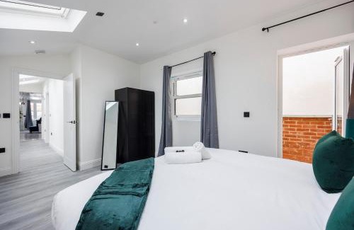 Dulwich Apartment | 2 Bedroom Ground Floor Apartment In East Dulwich , Leisure Stays , Ideal For Long Stays Weekly & Monthly Offers
