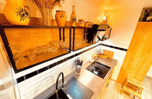 Le Blanc-Mesnil House | 2-bedroom house in enchanting Le Blanc-Mesnil with AC, WiFi, fitness room