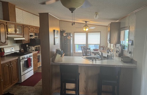 Oshkosh House | 2-bedroom house in Oshkosh minutes from EAA.