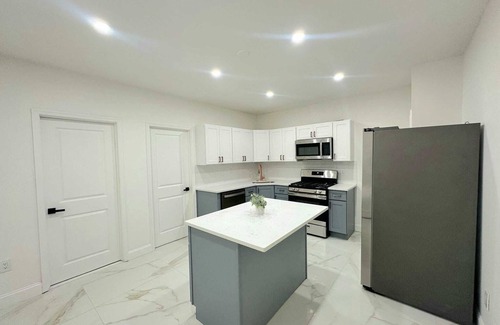 North Ironbound House | 2-bedroom house in peaceful Newark with AC, WiFi. Relax and unwind