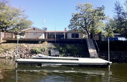 Clear Lake House | 2 bedroom house with a 500 sf private dock with swimming ladder, Finnish sauna