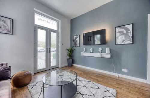 Balloch House | 2 Bedroom in the Heart of Loch Lomond