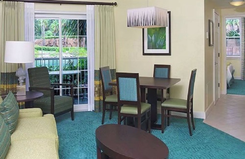 Paradise Island Apartment | 2 Bedroom Lock-off in Paradise Island 3/1/25-3/8/25