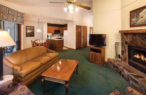 Sapphire Resort | 2 Bedroom Lockoff Suite in Blue Ridge Mountains, Near Skiing!