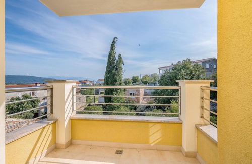 Salatic Apartment | 2 bedroom lovely apartment in Salatici