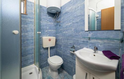 Skatari Apartment | 2 Bedroom Lovely Apartment In Pula