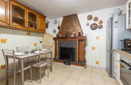 Valpromaro House | 2 bedroom lovely home in Valpromaro