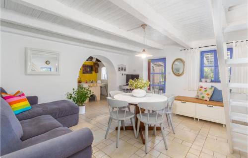 Punta Kriza House | 2 Bedroom Lovely Home In Punta Kriza