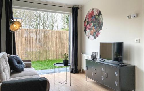 Heinkenszand House | 2 Bedroom Lovely Home In Heinkenszand