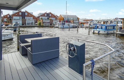 Municipality of Uitgeest Boat Rental | 2 bedroom lovely ship in Uitgeest