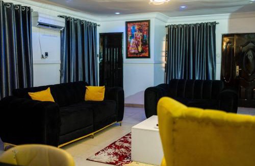 Alimosho Apartment | 2 Bedroom Luxury Apartment with Pool -24Hrs Power -PS4