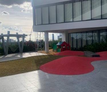 Bagumbayan Apartment | 2 bedroom Luxury Condo in Eastwood with Scenic City view, unli wifi and netflix