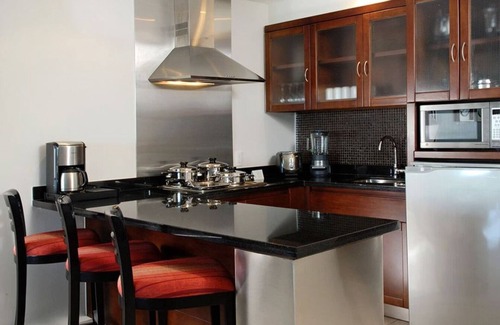 Zona Hotelera Resort | 2 bedroom master suite - Grand Mayan – Cabo