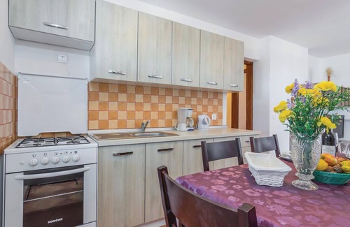 Jezenj Apartment | 2 bedroom nice apartment in Veli Jezenj