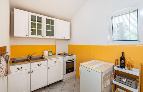 Molat House | 2 bedroom nice home in Molat