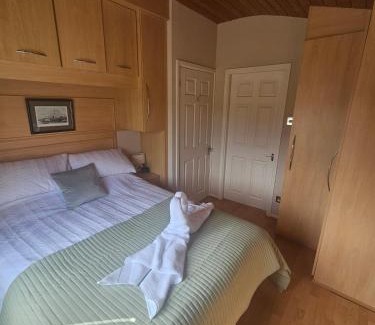 Mullacott House | 2 Bedroom Ocean View, Ilfracombe
