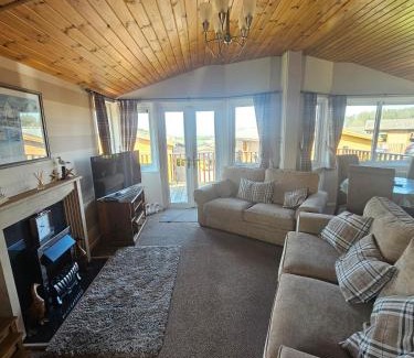 Mullacott House | 2 Bedroom Ocean View, Ilfracombe