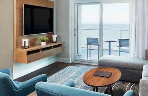 Downtown Myrtle Beach Resort | 2-bedroom oceanfront suite on the boardwalk! AVAILABLE JULY 19 -26!