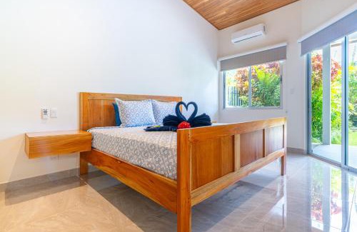 Ciudad Cortes House | 2 Bedroom-ojochal-pool-easy Access