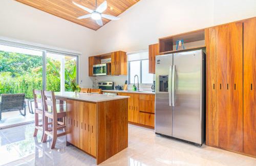Ciudad Cortes House | 2 Bedroom-ojochal-pool-easy Access