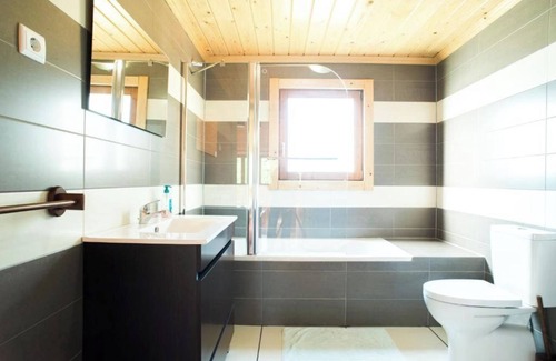 Aguda House | 2 bedroom private vacation home in figueirã³ dos vinhos