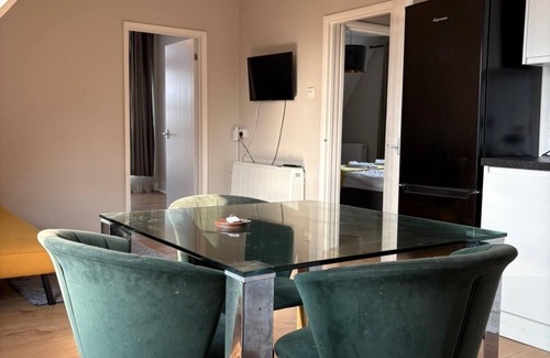 St Albans Apartment | 2 Bedroom Penthouse St Albans City Centre - stay right in the heart of the city