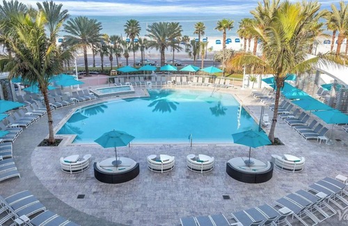 Clearwater Beach Apartment | 2 Bedroom Presidential Suite in Brilliant Clearwater with beach access, and more