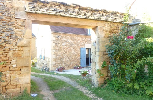 Sainte-Nathalene House | 2 bedroom private vacation home in Sainte Nathalene
