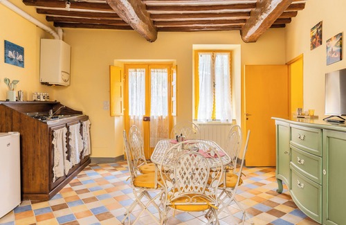 San Feliciano House | 2 bedroom private vacation home in san feliciano, magione, perugia