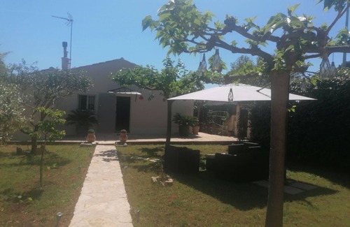 Toulon House | 2 bedroom private vacation home in toulon