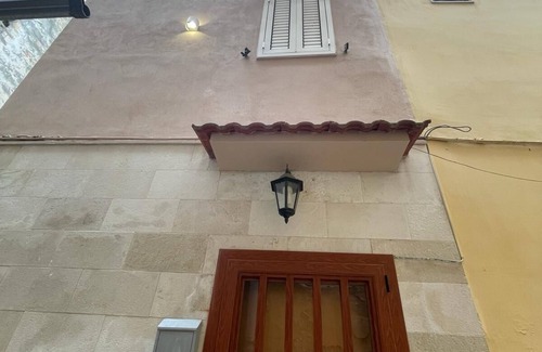 Old Town House | 2 Bedroom Private vacation home in Bari