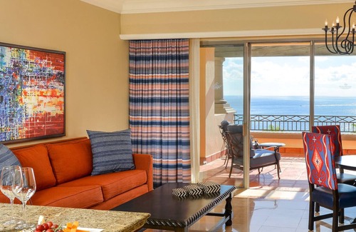 Paraiso Escondido Resort | 2-bedroom resort in phenomenal Cabo San Lucas with fitness room, AC, WiFi