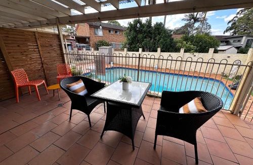 Baulkham Hills House | 2 bedroom retreat with Swimming Pool