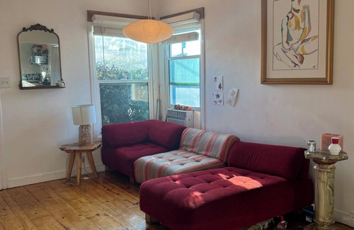 Sunset Junction House | 2-bedroom Silverlake bungalow @ Sunset Junction