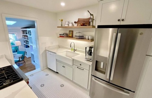 Harleston Village Apartment | 2 Bedroom Single family L-554435 by Houzlet