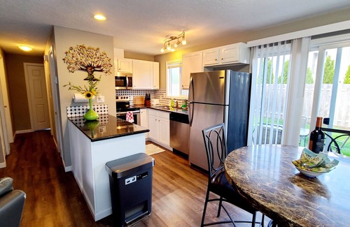 Aloha House | 2 Bedroom Single Story Townhouse
