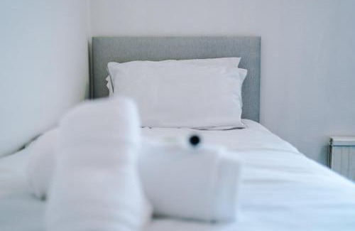 St Helens Apartment | 2 Bedroom St Helens Central location