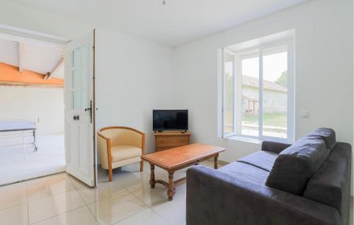 Monthenault House | 2 Bedroom Stunning Home In Monthenault