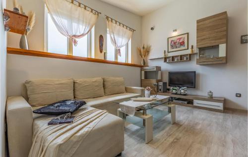 Liznjan House | 2 Bedroom Stunning Home In Sisan