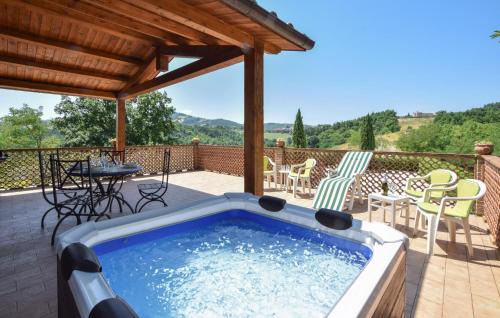 Valfabbrica House | 2 Bedroom Stunning Home In Casacastalda