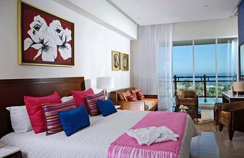 Campo de Golf Fonatur Resort | 2 BEDROOM SUITE at The Grand Mayan at Vidanta Los Cabos