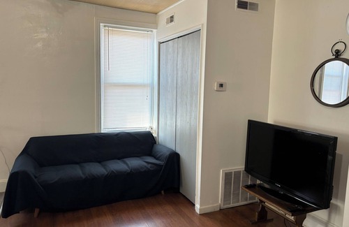 Delair Apartment | 2 bedroom/Tacony Bridge