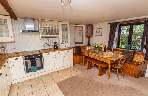 Bodmin Cottage | 2 bedroom - Tawnawood Cottage