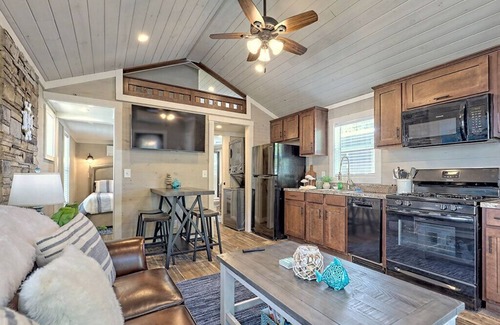 Clarkesville Cottage | 2 Bedroom Tiny Home near Lake Burton, Georgia in the Blue Ridge Mountains