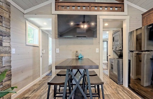 Clarkesville Cottage | 2 Bedroom Tiny Home near Lake Burton, Georgia in the Blue Ridge Mountains