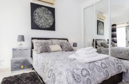 Budens House | 2 Bedroom Townhouse set on a Picturesque Golfcourse