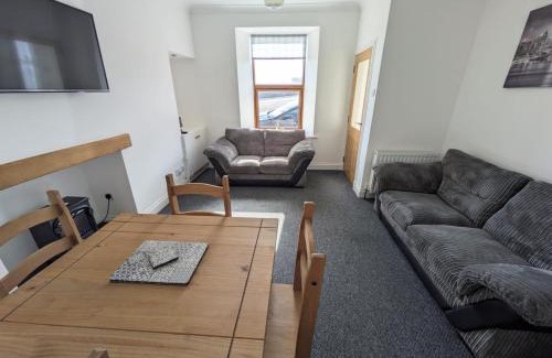 Wick Apartment | 2 Bedroom Townhouse with Seaview on the NC500 Wick