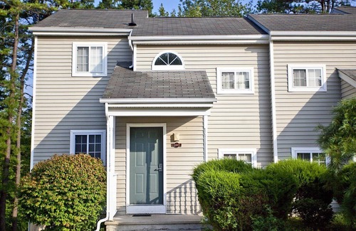 East Stroudsburg Resort | 2 bedroom unit in Tree Tops at Pocono Mountain Villas