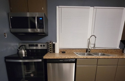 Kannapolis House | 2 BEDROOM Vacation Home Like No Other Near Highway and Downtown Area.